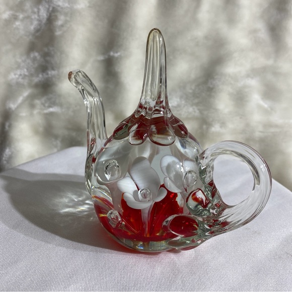 St. Clair Glass Paperweight Teapot/Flowers - Picture 5 of 5